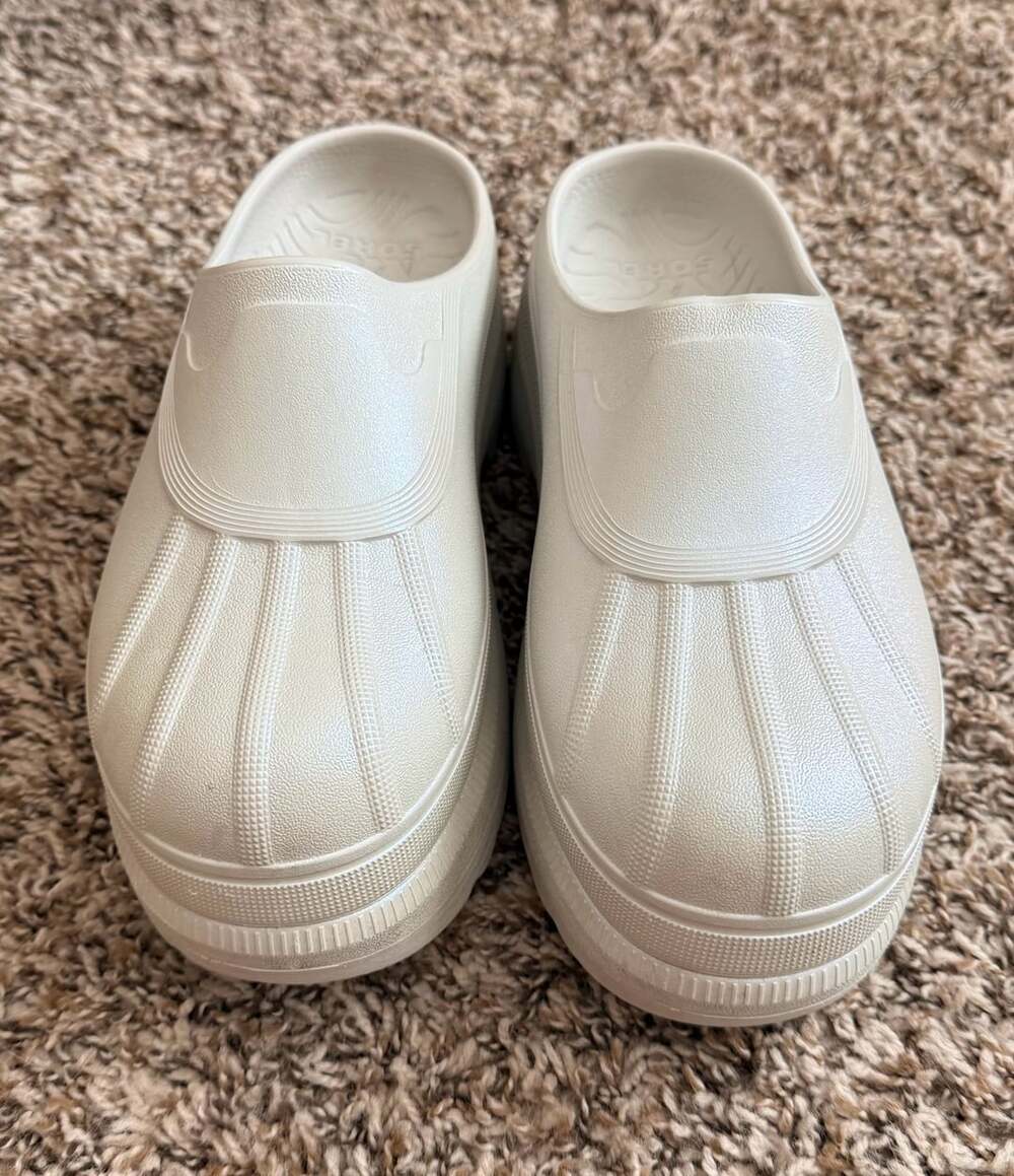 Sorel Caribou Clog Women's Shoes White Iridescent size 8